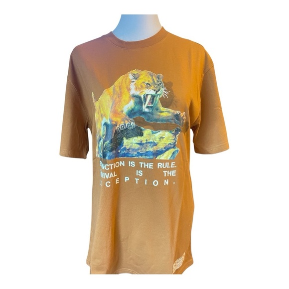 Genuine R-Rated Sabretooth Tiger Streetwear Graphic Tee NWT - Picture 2 of 4